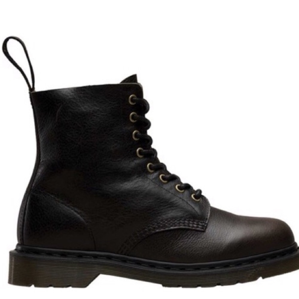DR. Martens Black Boots